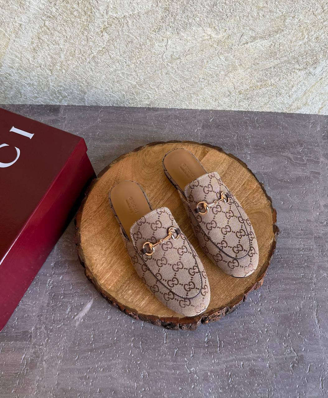 GUCCI 
SuperMaster Quality 💯
400 dhs✅
Size: 36-41💥

Zain171
♥️♥️♥️