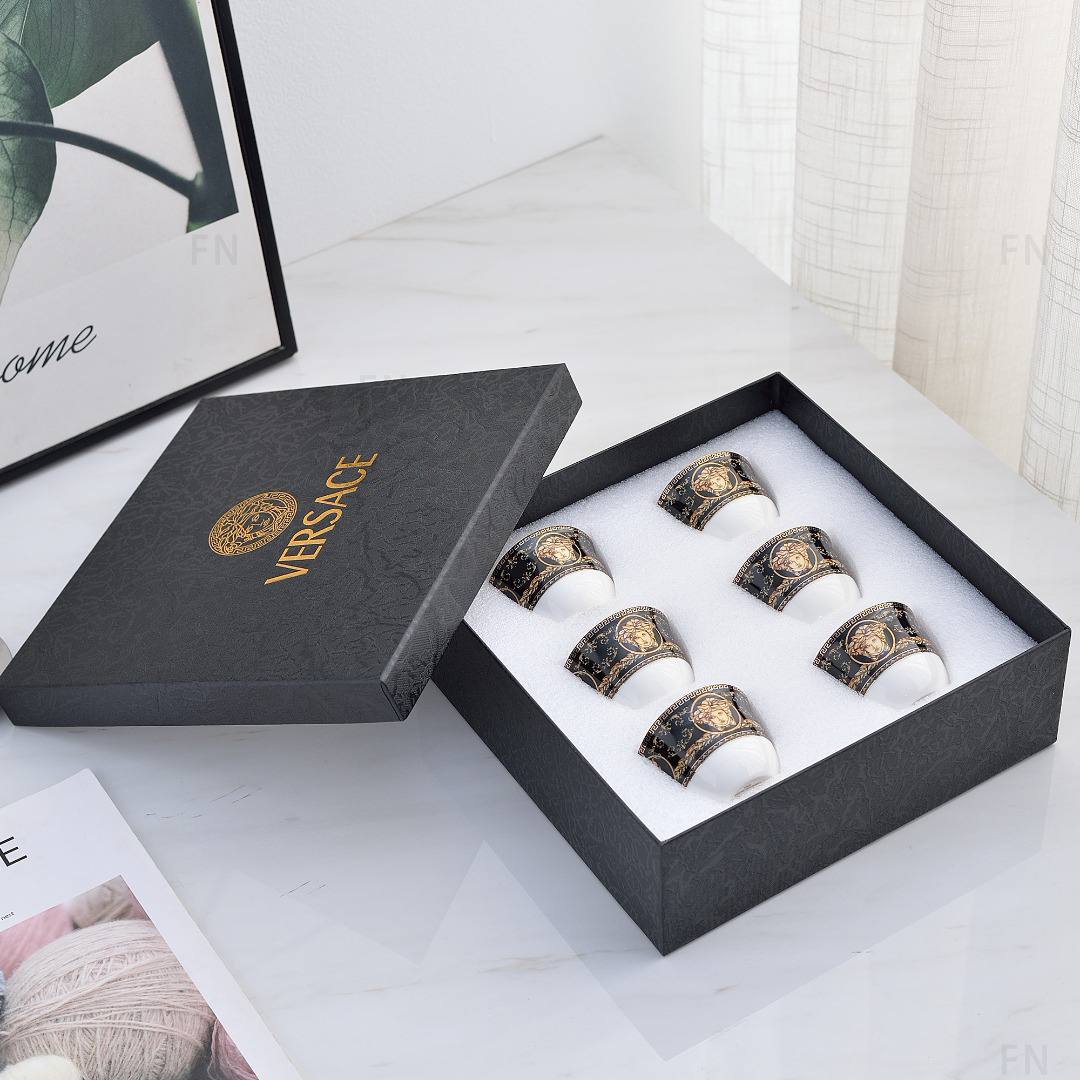 Coffee cups

95 dhs set

Zain205
♥️♥️♥️