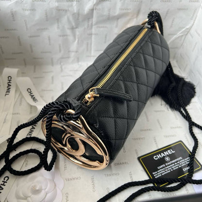 Chanel
Master❣️❣️
25cm🫶🏼🫶🏼 
310 dhs🇦🇪🇦🇪

Zain297
♥️♥️♥️
