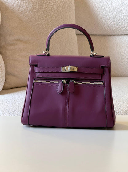 Hermes 


kelly 25cm💕master quality😍

with box❤️

580 dhs❤️💚❤️

Zain52
♥️♥️♥️