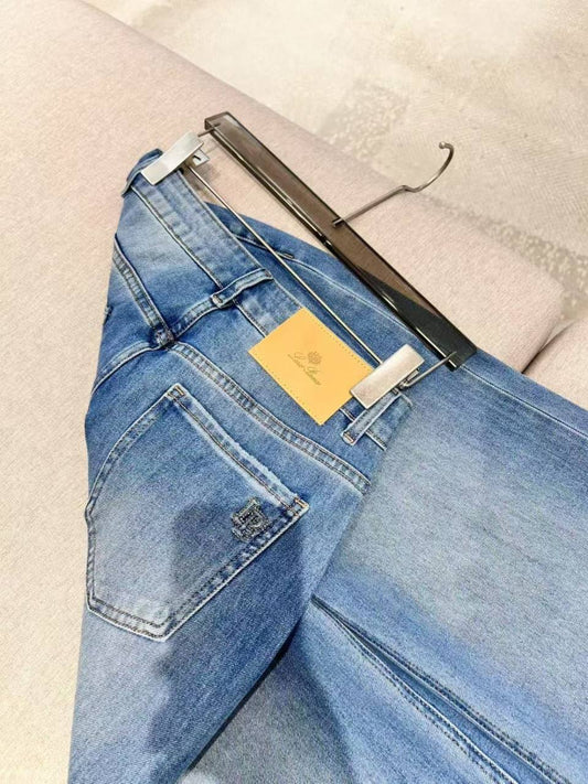 *New collections*                                                
LORO PIANA
*Super Master quality*
*Sizes: S M L XL* 
320 dhs✅

Zain308
♥️♥️♥️