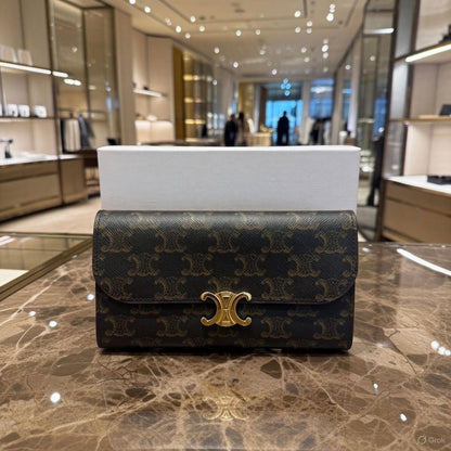 *WOMEN WALLET*

*MASTER QUALITY*

180 dhs✅

Zain202
♥️♥️♥️