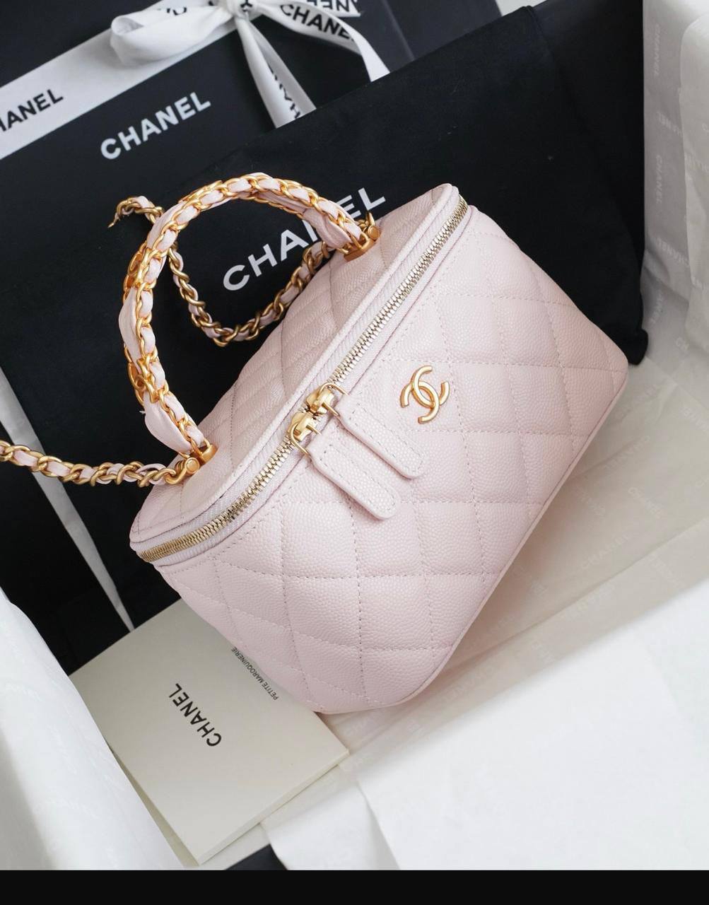 Chanel ✨💕✨
New collection ✨✨✨
SuperMaster Quality 🔥🔥
Available Now ❤️❤️❤️
For Price 👇 WTSP Text Zain 0568585901

Zain252
♥️♥️♥️
