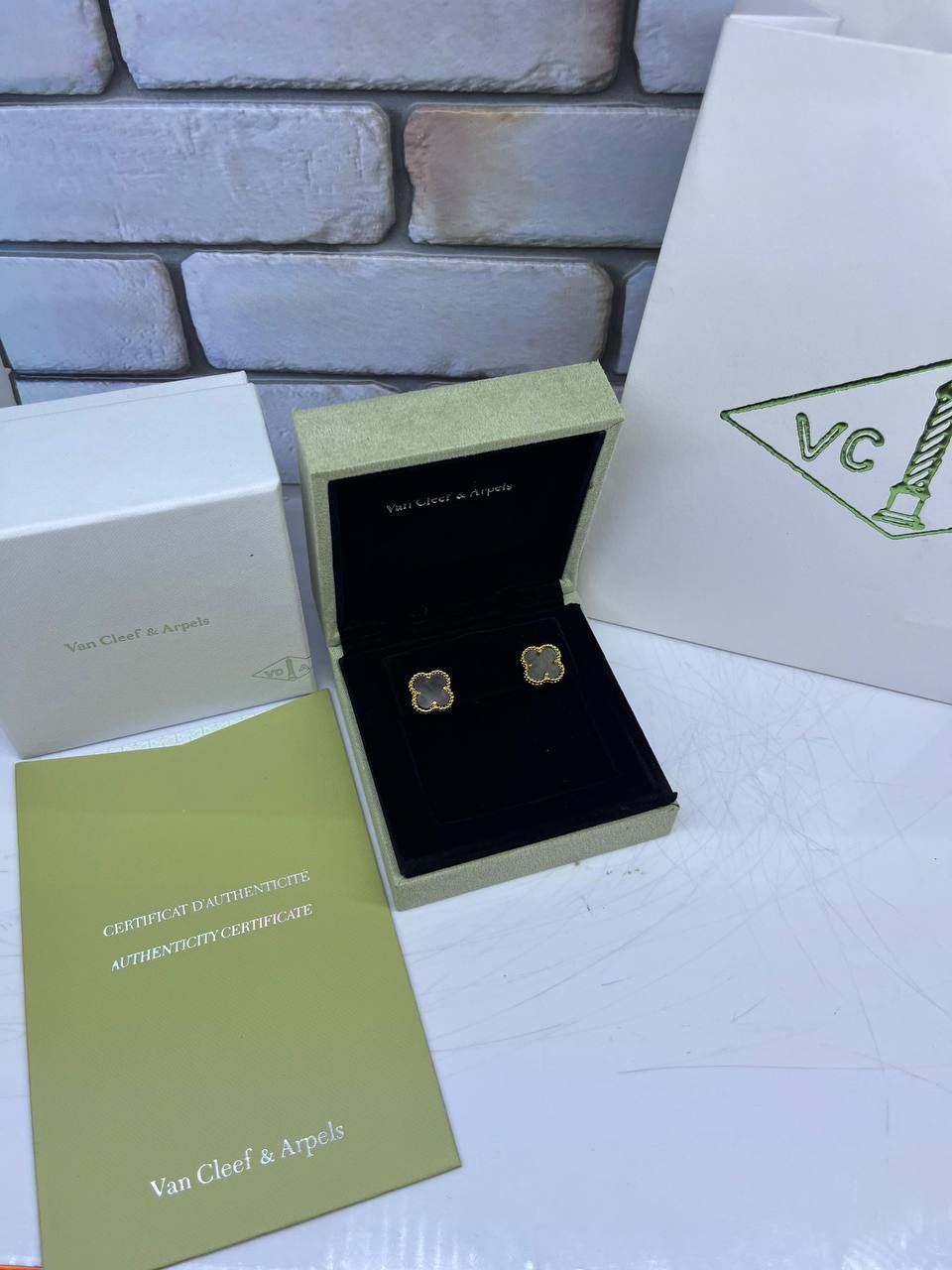 vCA
Earing’s
Master quality 🍃
50 dhs🪙🌨️

Zain263
♥️♥️♥️