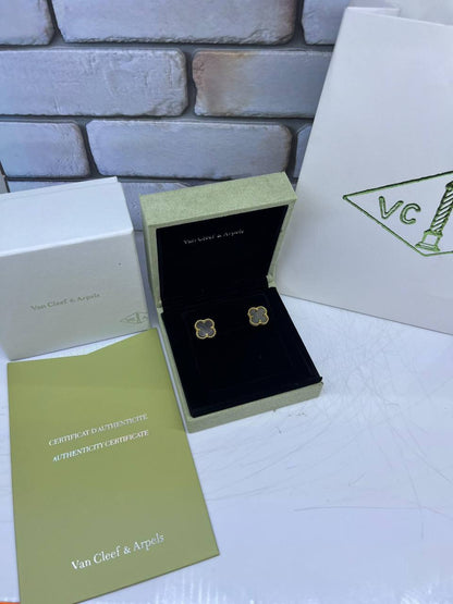vCA
Earing’s
Master quality 🍃
50 dhs🪙🌨️

Zain263
♥️♥️♥️