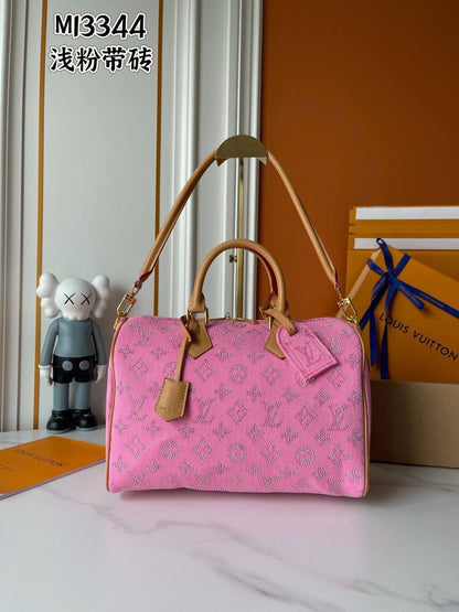 Lv Speedy
Master🌺🌺
 45cm   
320 dhs💓

Zain114
♥️♥️♥️