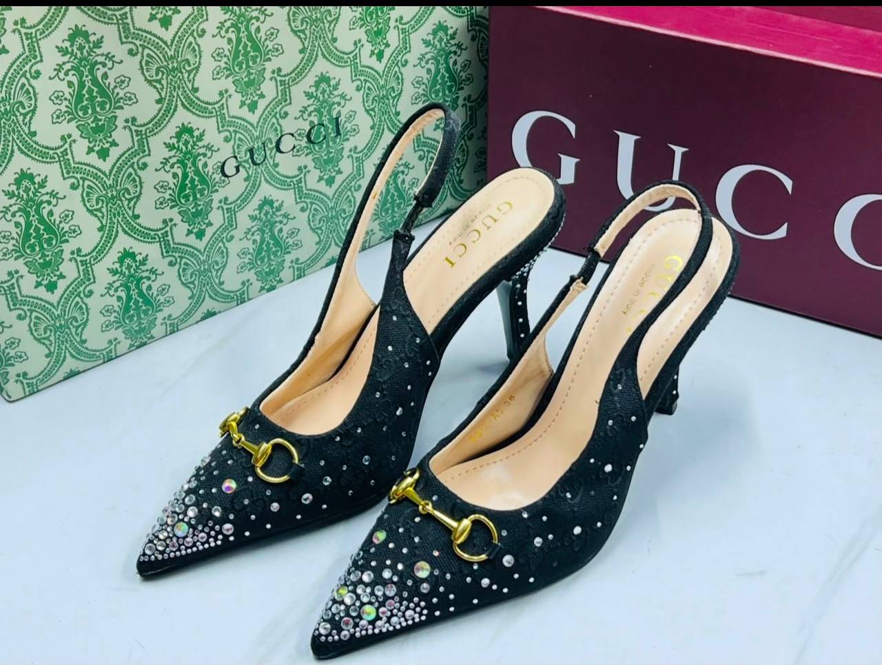 GUCCI 7CM👠👠
High Quality 💯
Size 36-37-38-39-40-41

110 dhs🇦🇪🇦🇪

Zain21
♥️♥️♥️