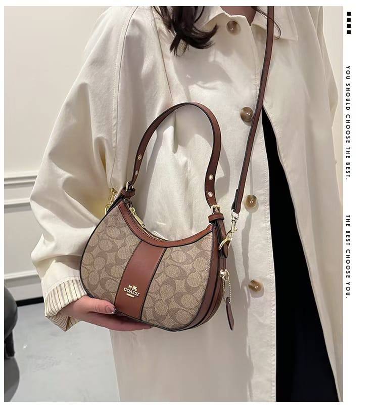 Coach

90 dhs
With box

Zain235
♥️♥️♥️