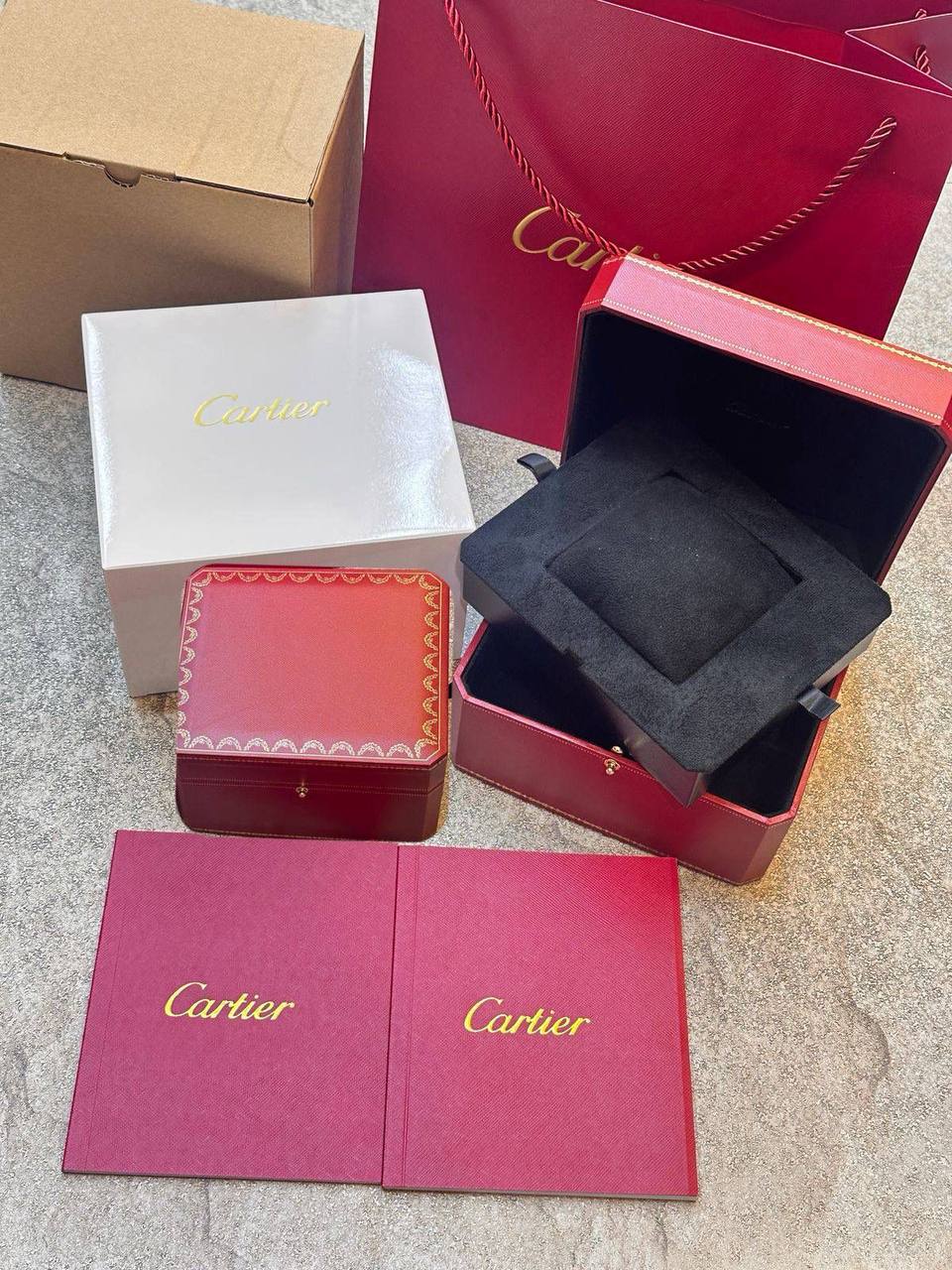 Master Watches Boxes
50 dhs🌺
with Card & paper bag

Zain85
♥️♥️♥️
