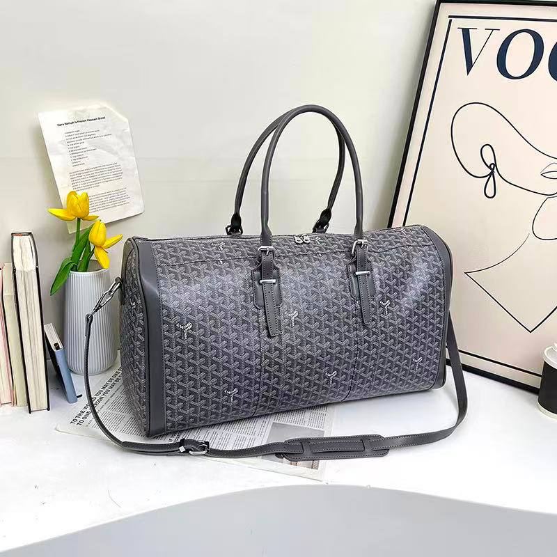 GOYARD    
travel bag
Size 53×28cm

110 dhs💓

Zain04
♥️♥️♥️