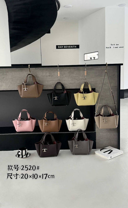 TODS
100 dhs✅

Zain143
♥️♥️♥️