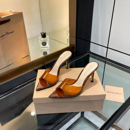 Gianvitto Rossi🌹
Size 36-42 
120 dhs❤️

Zain132
♥️♥️♥️