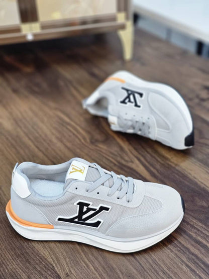 LV
Size 40to45          
75 dhs✅

Zain163
♥️♥️♥️