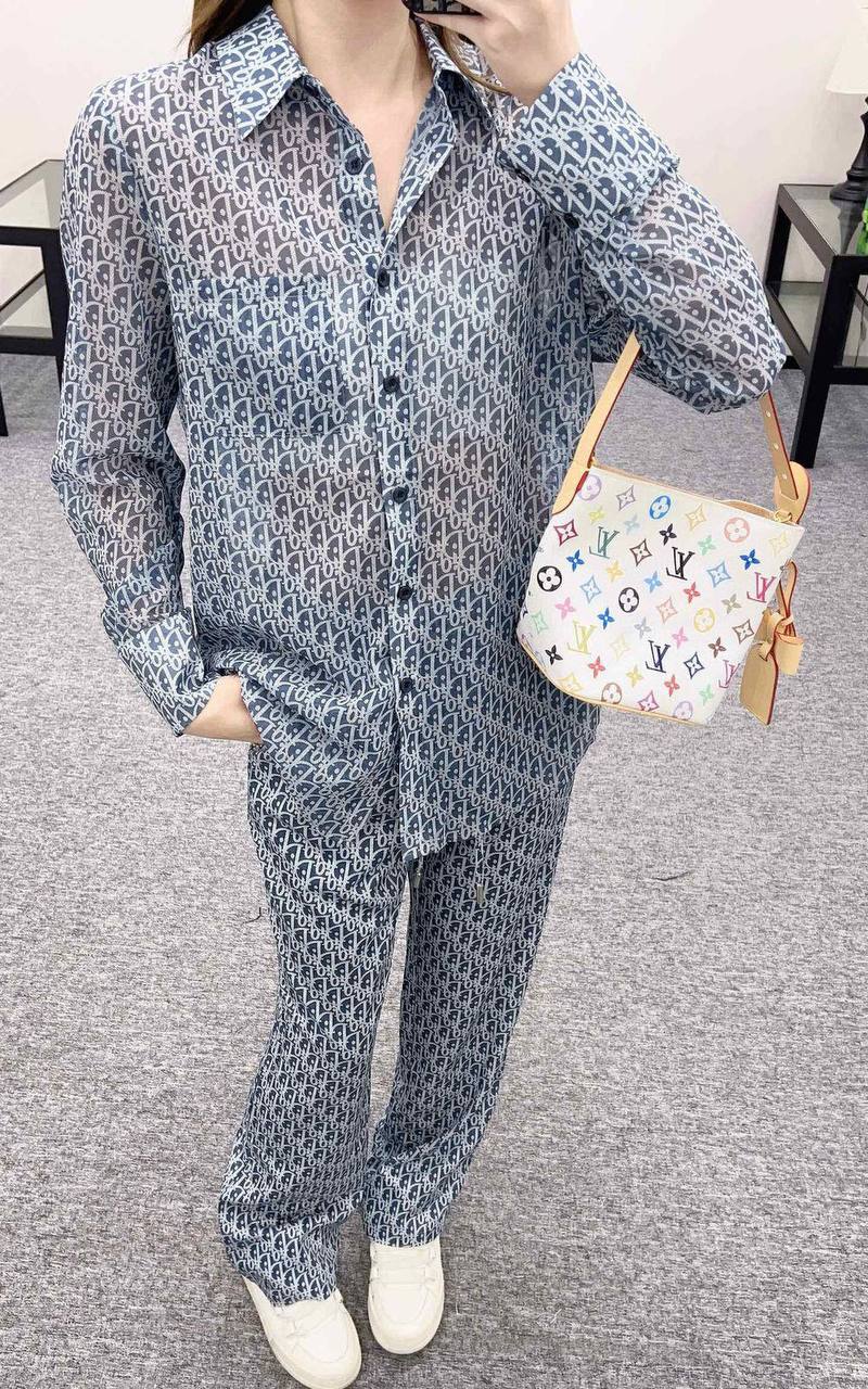 *New collections         
190 dhs✅
*good  quality  ✅
*Sizes:S M L * 
*AVAILABLE NOW*

Zain231
♥️♥️♥️