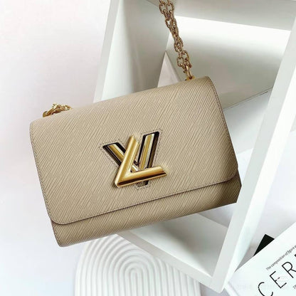 LV
Master🌺
320 dhs✅

Zain10
♥️♥️♥️