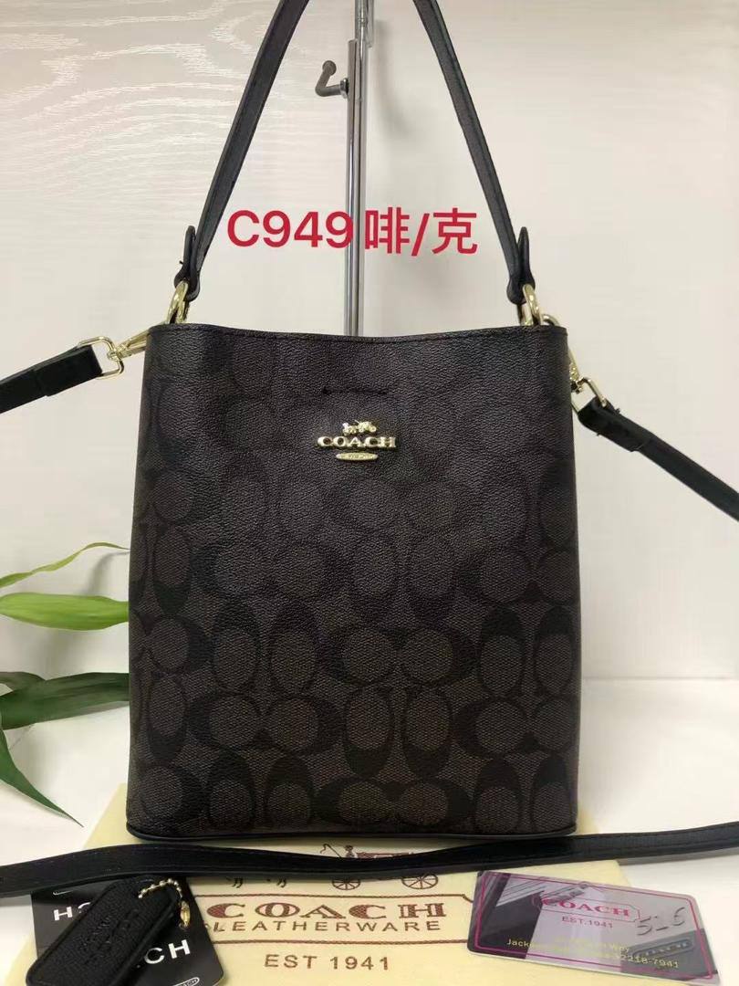 Coach
75 dhs🪙🌨️

Zain26
♥️♥️♥️
