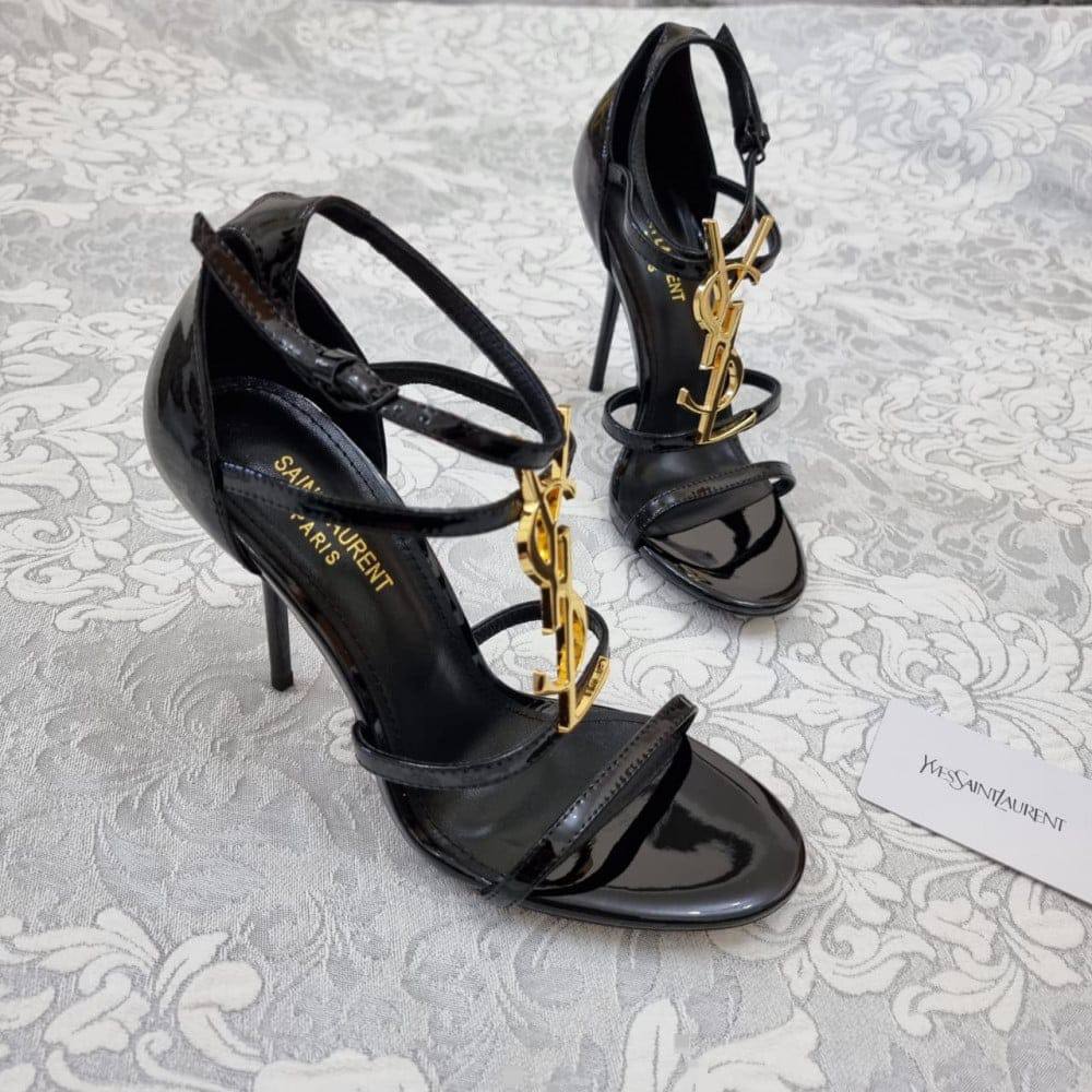 YSL

280 dhs❣️
*SIZE  36   TO   41*

Zain224
♥️♥️♥️