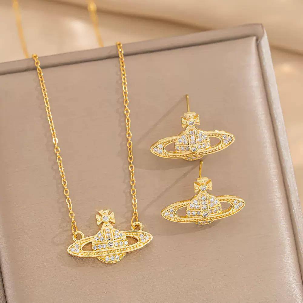 Necklace and earring Set of 2 
Offer price 

40 dhs🪙🌨️

Zain242
♥️♥️♥️