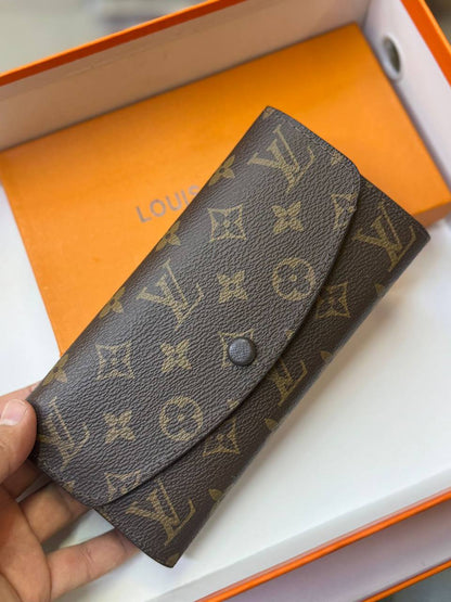 LV Ladies wallet

With box
🎁🎁🎁

40 dhs✅
Good quality

Zain93
♥️♥️♥️