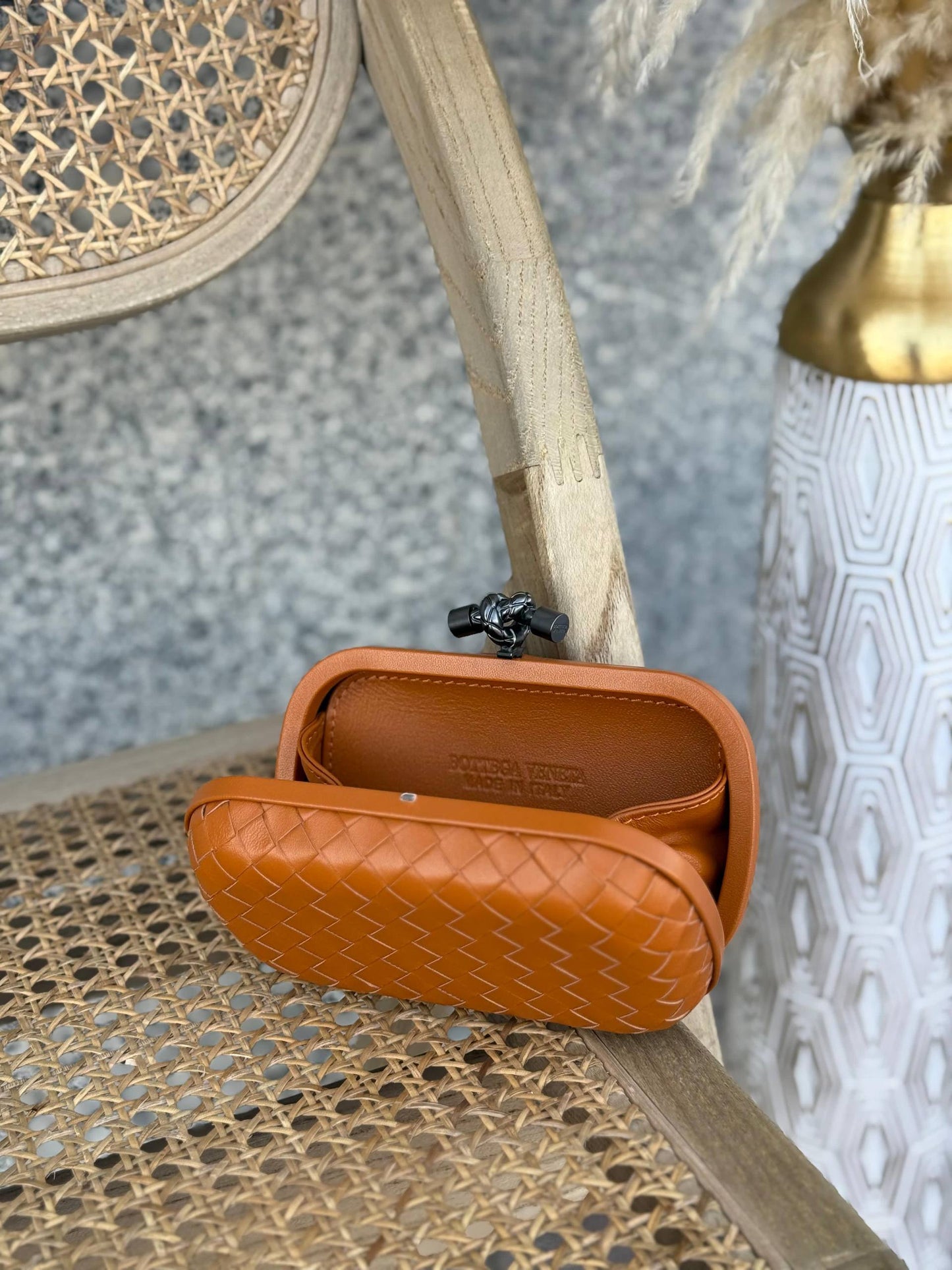 BOTTEGA VENETA

16cm
320 dhs🗽
Super Master Quality✨✨✨
With box🎁

Zain167
♥️♥️♥️