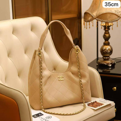 🌈 Chanel / Ysl
1️⃣ First quality
Size : 33*29 / 35 * 31 cm
90 dhs🇦🇪🇦🇪

Zain115
♥️♥️♥️