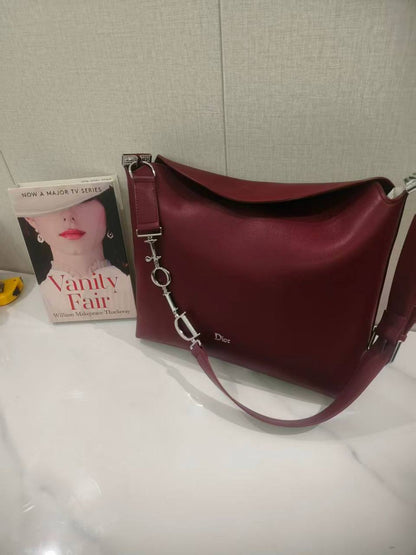 Dior  
80 dhs✅

Zain244
♥️♥️♥️