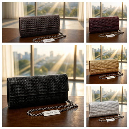 DIOR

Best quality 
with box
100 dhs🇦🇪🇦🇪

size 22CM

Zain290
♥️♥️♥️