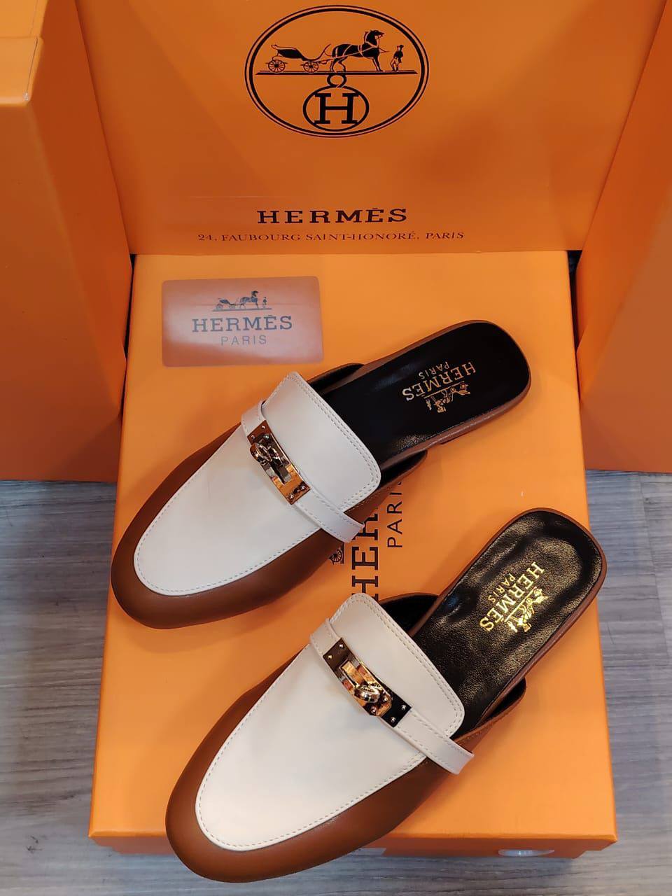 Hermes 
High Quality, 
Size 36 To 41 
95 dhs✅

Zain120
♥️♥️♥️