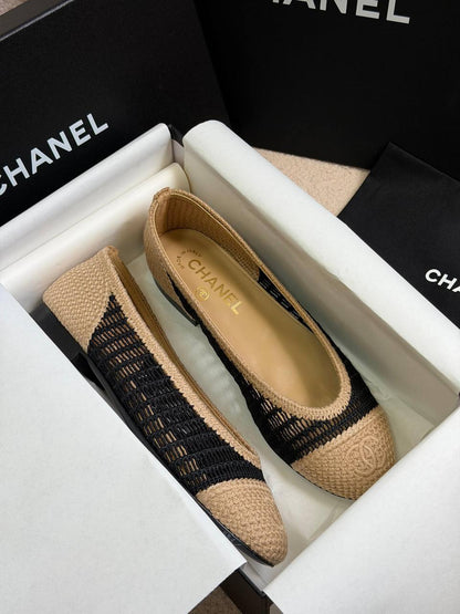Chanel 
𝑨𝑨𝑨 𝑸𝒖𝒂𝒍𝒊𝒕𝒚
𝑺𝒊𝒛𝒆 𝟑𝟔 𝒕𝒐 𝟒2 
450 dhs✅

Zain81
♥️♥️♥️