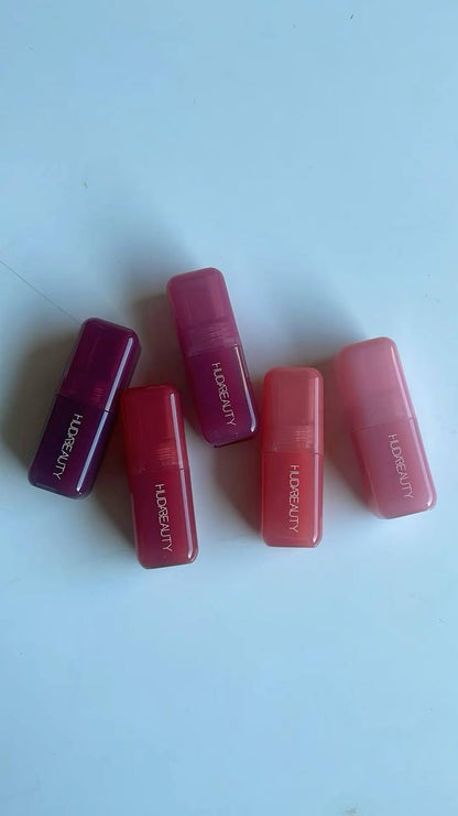 Huda beauty blush

35 dhs 

Zain36
♥️♥️♥️