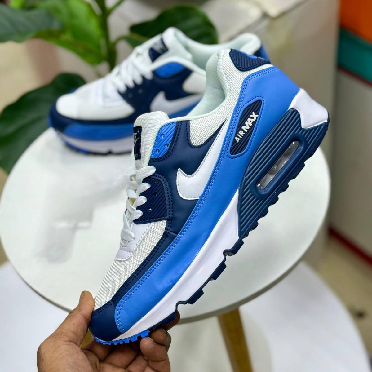 Nike 

40 to 45 

110 dhs🇦🇪🇦🇪🇦🇪

Zain27
♥️♥️♥️