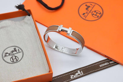 Hermes Bracelet

Super Master
110 dhs🇦🇪🇦🇪


Zain33
♥️♥️♥️