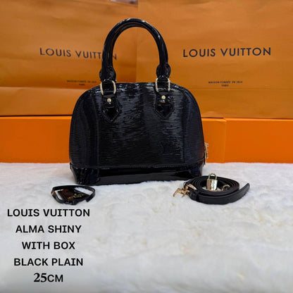 LV ᴀʟᴍᴀ
ᴡɪᴛʜ ʟᴏɴɢ sᴛʀᴀᴘ
ᴡɪᴛʜʙᴏx
🎁🎁🎁

ʟᴇᴀᴛʜᴇʀ/ɢᴀᴍᴏsᴀ
sɪᴢᴇ:25ᴄᴍ
95 dhs✅

Zain56
♥️♥️♥️