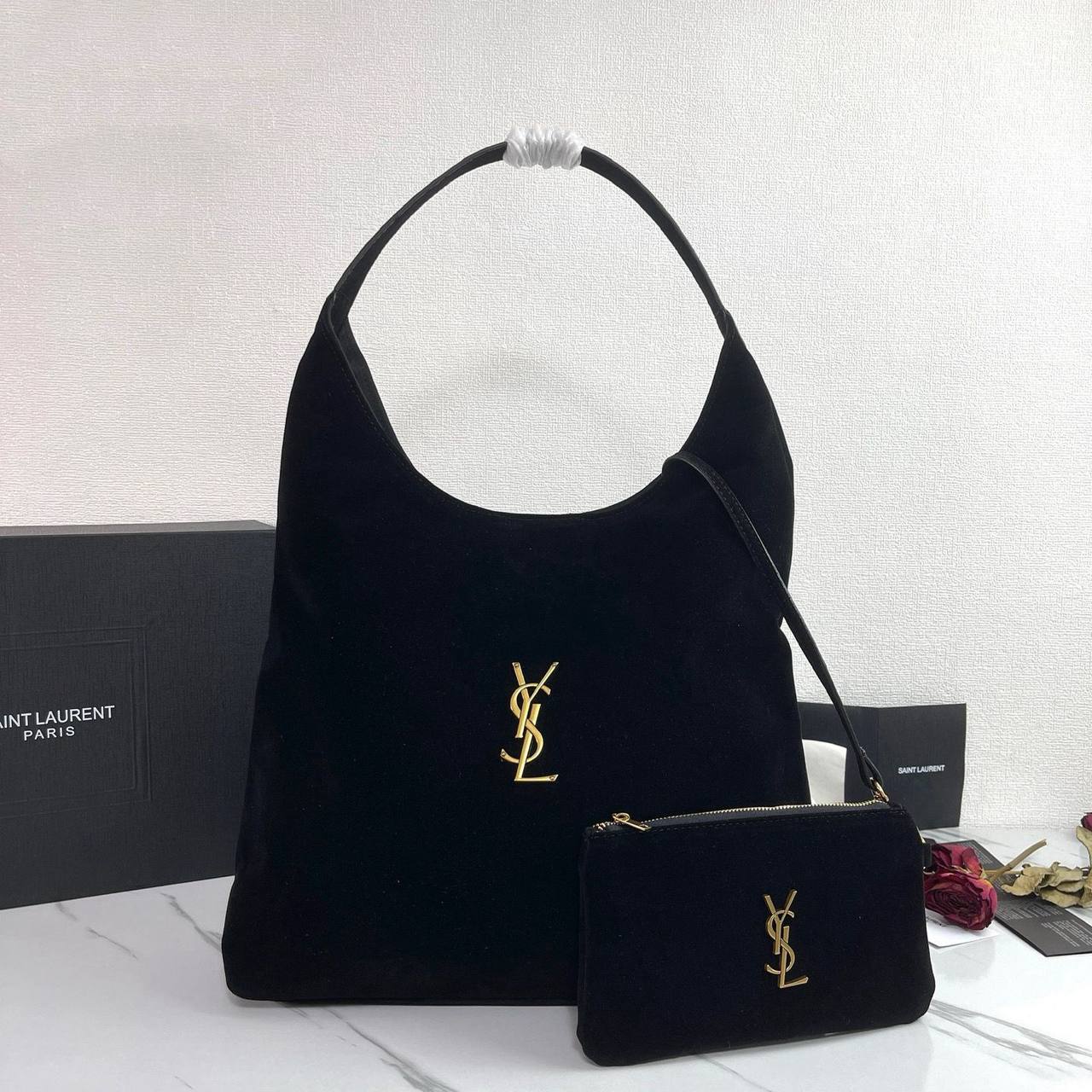 YSL 
GOOD QUALITY 
120 dhs✅

Zain295
♥️♥️♥️
