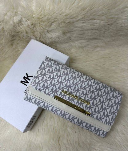 MK
YSL-Long wallet 

With box 
40 dhs🇦🇪🇦🇪🇦🇪

Zain50
♥️♥️♥️