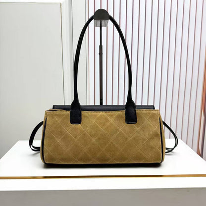 CHANEL 
MASTER QUALITY
325 dhs🇦🇪🇦🇪

Zain39
♥️♥️♥️