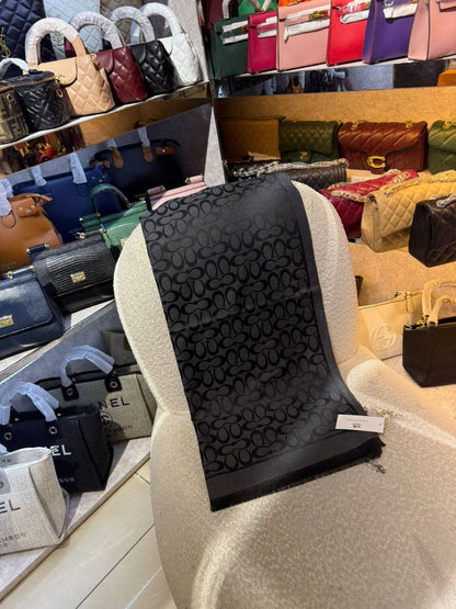 New
Cotton scarf 
45 dhs🪙🌨️

Zain93
♥️♥️♥️