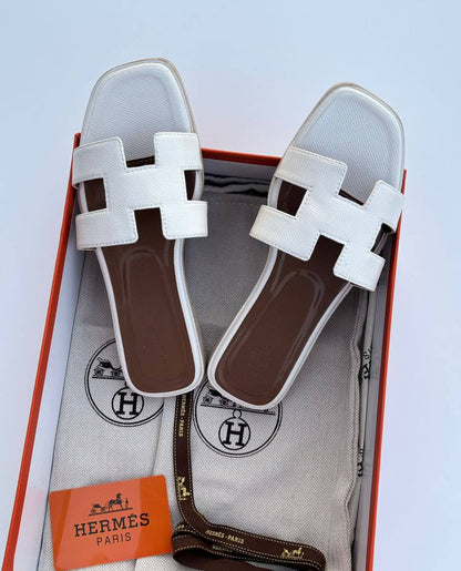 Hermesn
Size 36-41
100 dhs✅
High Quality

Zain55
♥️♥️♥️