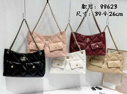 CHANEL Totebag
2 side pocket design
Chain gold belt strap
NO BOX
size : 39cm

100 dhs🇦🇪🇦🇪

Zain239
♥️♥️♥️