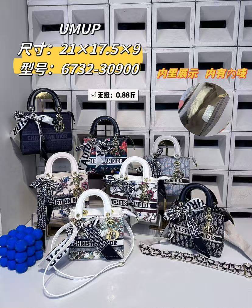 DIOR

95 dhs 🇦🇪🇦🇪

Zain169
♥️♥️♥️