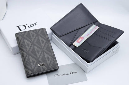 Dior Wallet 

65 dhs🇦🇪🇦🇪

With Box

Zain33
♥️♥️♥️