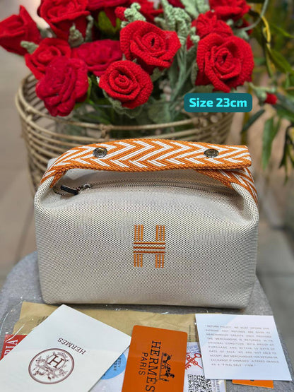 Hermes
Best quality

With box’s
🎁🎁🎁

95 dhs🇦🇪
size 23cm

Zain158
♥️♥️♥️