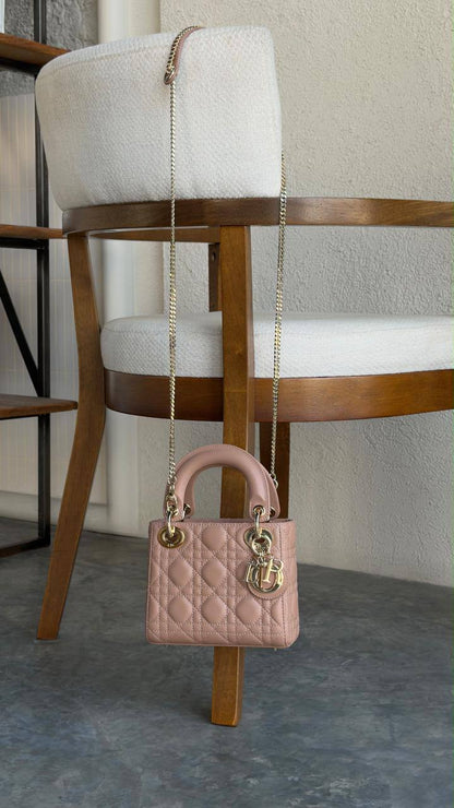 New collection ⚜️
DIOR 🩷
VIP quality 💎
Lady Dior Bag ✨
Size : 17 cm
For Price 👇 WhatsApp✅
0568585901 
0507557372
0552275751 Owner Zain 👌

Zain336
♥️♥️♥️