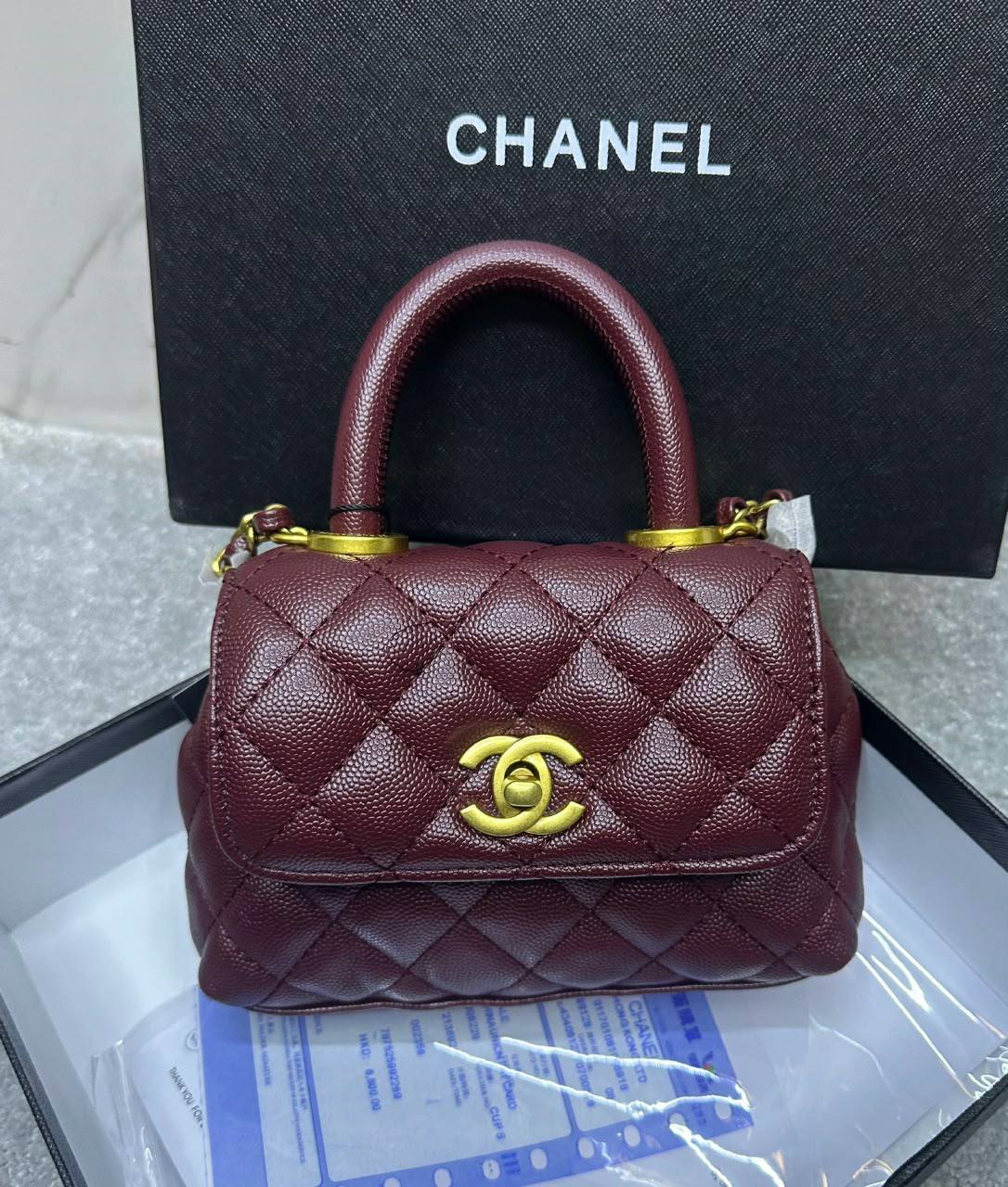 Chanel

Withbox

100 dhs🇦🇪🇦🇪

Zain143
♥️♥️♥️