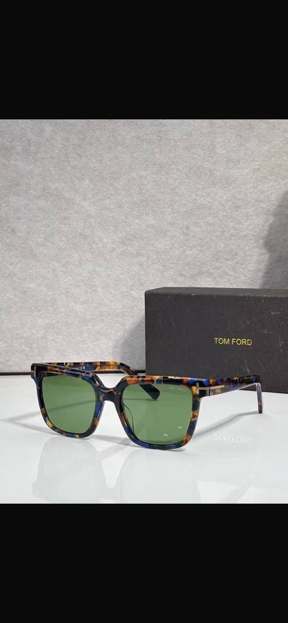 *SUNGLASSES WOMEN*

*MASTER QUALITY*

320 dhs✅

Zain202
♥️♥️♥️