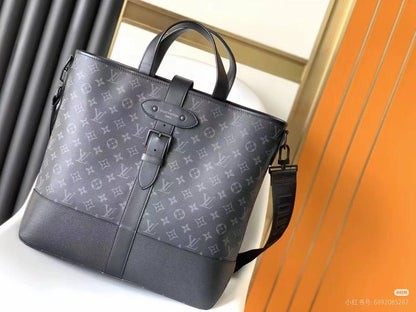 LV
Master🌺🌺
320 dhs✅

Zain10
♥️♥️♥️