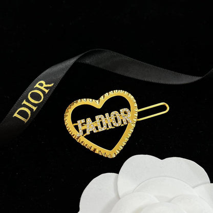 HAIR CLIP
MASTER✨
60 DHS🇦🇪🇦🇪
LIMITED PIECES
WITH BOX AND PAPER BAG🎁🛍️

Zain89
♥️♥️♥️