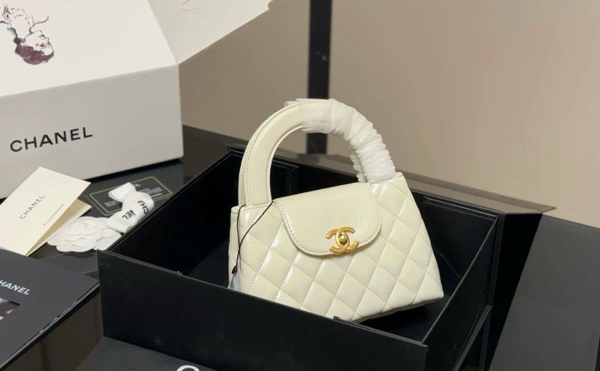 LV - Celine - Goyard - Chanel
Master ++++
For Price 👇 WTSP Text Zain 0568585901

Zain111
♥️♥️♥️