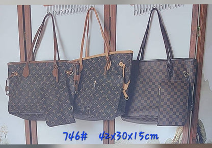 Any Bag
70 dhs✅

Zain232
♥️♥️♥️