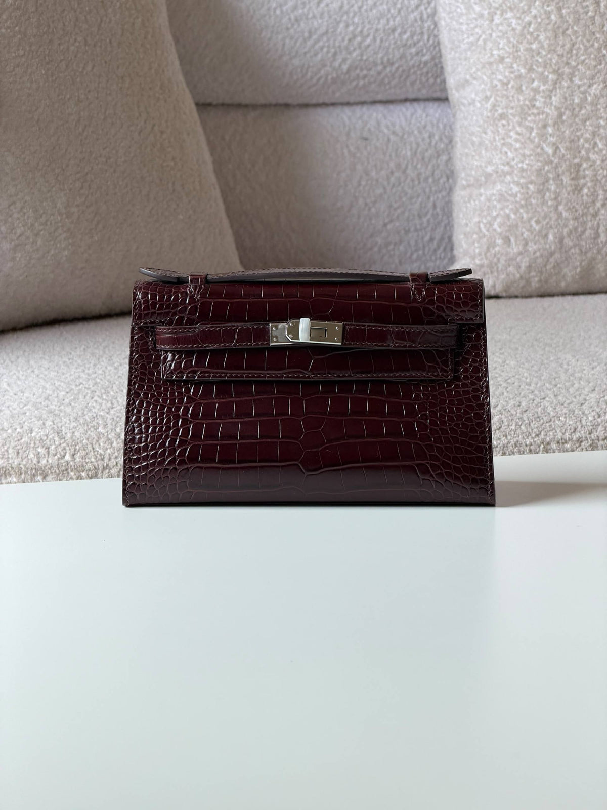 Hermes
pochette 21cm

master quality
with box 📦 
600 dhs🇦🇪🇦🇪

Zain52
♥️♥️♥️